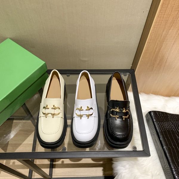 new designer women princetown stamp leather print slipper shoes,leather sole,horsebit detail,size 35-40, Black
new designer women princetown stamp leather print slipper shoes,leather sole,horsebit detail,size 35-40, Black