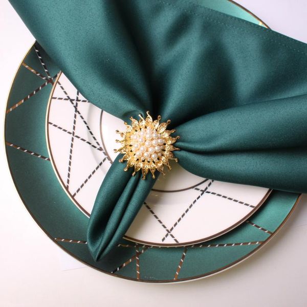 8pcs/innovative golden sun flower napkin ring table setting for cocktail parties, western , holiday home accessories rings
8pcs/innovative golden sun flower napkin ring table setting for cocktail parties, western , holiday home accessories rings