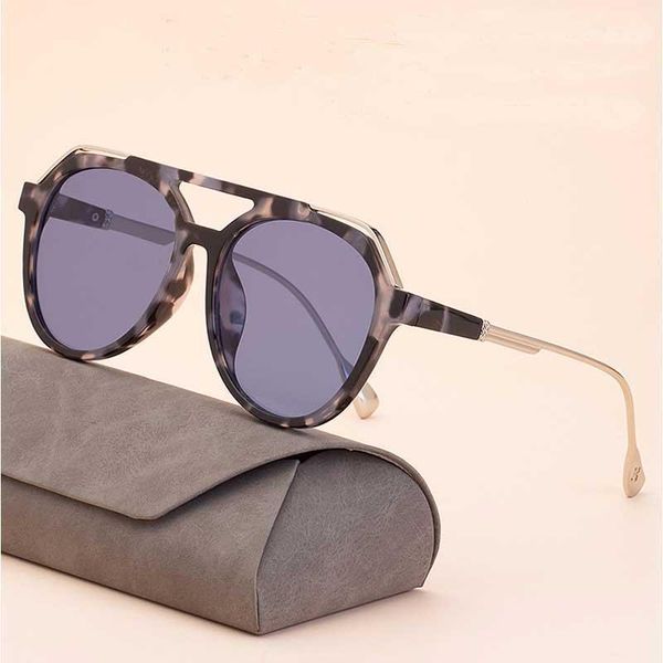 luxury fashion men cool pilot style sunglasses driving vintage brand design unisex, White;black
luxury fashion men cool pilot style sunglasses driving vintage brand design unisex, White;black