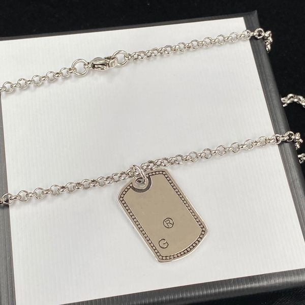 luxury design necklace chain for couple retro hip hop fashion letter silver necklaces chain supply linka
luxury design necklace chain for couple retro hip hop fashion letter silver necklaces chain supply linka