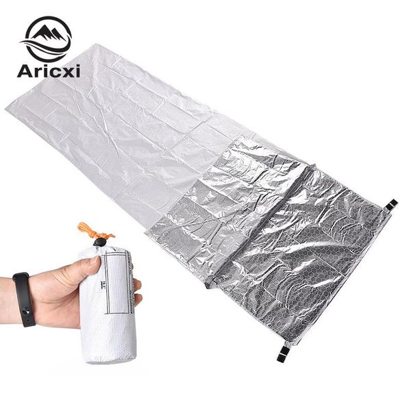 emergence sleeping bag lightweight waterproof ourism reflection keep warm thermal survival blanket cover bags
emergence sleeping bag lightweight waterproof ourism reflection keep warm thermal survival blanket cover bags