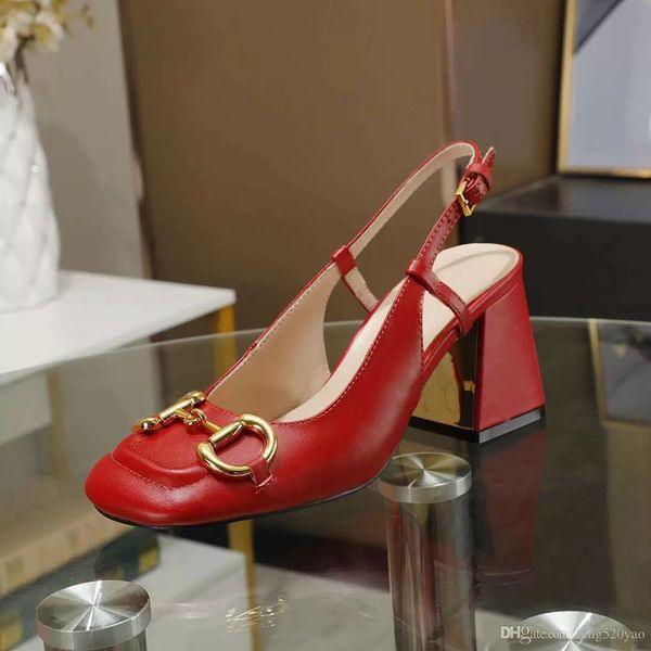 2021 summer beach designer casual sandals fashion 100% leather belt buckle thick heel heels baotou lady metal cowhide letter work women shoe, Black
2021 summer beach designer casual sandals fashion 100% leather belt buckle thick heel heels baotou lady metal cowhide letter work women shoe, Black