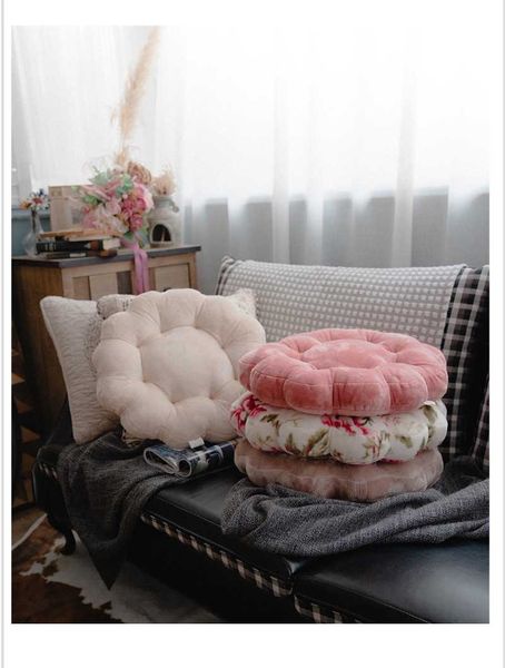 cushion/decorative pillow flannel buttock sitting pad office chair cushion solid soft seat mat home decoration sofa europe
cushion/decorative pillow flannel buttock sitting pad office chair cushion solid soft seat mat home decoration sofa europe