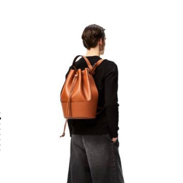 backpack leather women's french crowdsourcing simple 2021 cowhide shoulder ladies slung petal bucket bag
backpack leather women's french crowdsourcing simple 2021 cowhide shoulder ladies slung petal bucket bag