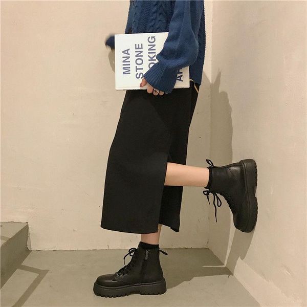 boots 2021 female summer wear breathable student black short british fan car all-match retro
boots 2021 female summer wear breathable student black short british fan car all-match retro