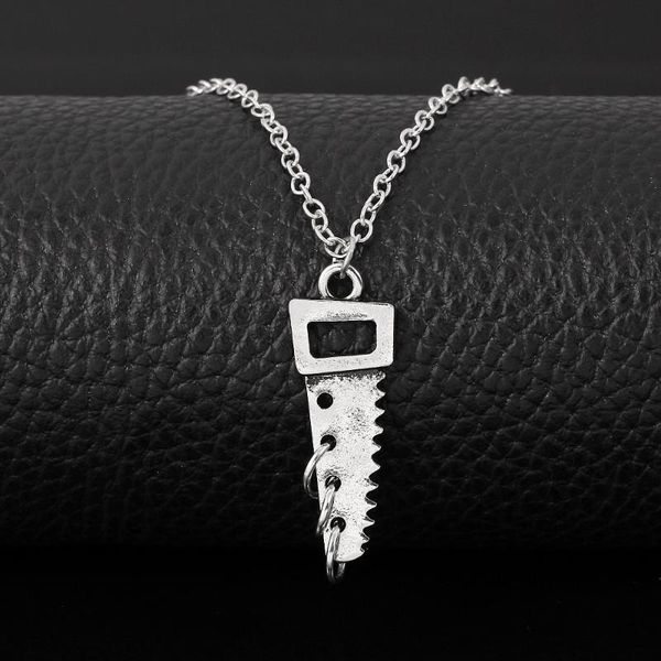 pendant necklaces goth punk hip hop saw circle necklace for men women rock neck chain collar fashion streetwear gothic jewelry, Silver
pendant necklaces goth punk hip hop saw circle necklace for men women rock neck chain collar fashion streetwear gothic jewelry, Silver