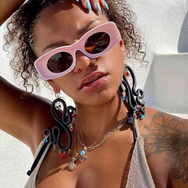 sunglasses trendy square women men 2021 summer luxury brand designer red blue yellow clear fashion frame sun glasses uv400, White;black
sunglasses trendy square women men 2021 summer luxury brand designer red blue yellow clear fashion frame sun glasses uv400, White;black