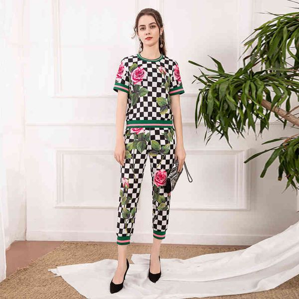 capris 2021 will see women's suit around the neck shirts elastic slacks pink plaid impression fashion two-piece set, Black;white
capris 2021 will see women's suit around the neck shirts elastic slacks pink plaid impression fashion two-piece set, Black;white