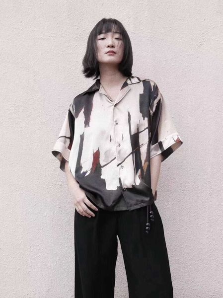 new product vanishes single piece british style erd melancholy rich second generation abstract art oil painting short sleeve shirt5anu, White;black
new product vanishes single piece british style erd melancholy rich second generation abstract art oil painting short sleeve shirt5anu, White;black