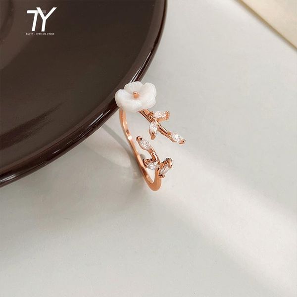elegant fresh shell white flower zircon open rings for woman fashion korean finger jewelry wedding party girl's unusual ring cluster, Golden;silver
elegant fresh shell white flower zircon open rings for woman fashion korean finger jewelry wedding party girl's unusual ring cluster, Golden;silver