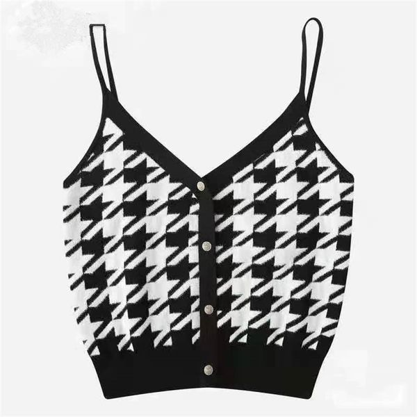autumn and winter women's wear new qianniao lattice knitted cardigan contrast color slim sling vest fashion, White
autumn and winter women's wear new qianniao lattice knitted cardigan contrast color slim sling vest fashion, White