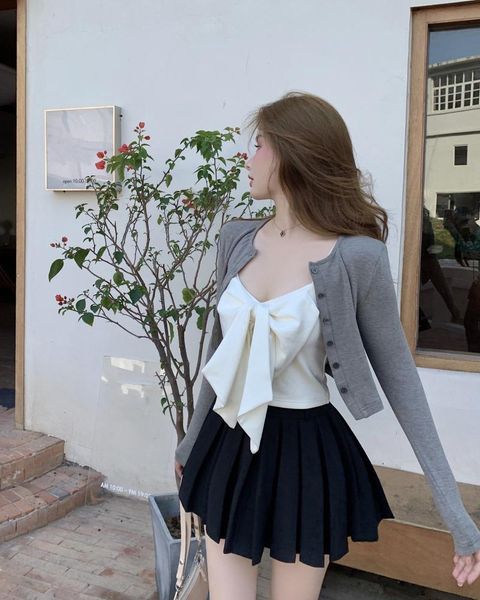 camisoles & tanks vest women's summer design sense of minority short wrap chest, wear outside and white bottomed shirt inside, Black;white
camisoles & tanks vest women's summer design sense of minority short wrap chest, wear outside and white bottomed shirt inside, Black;white
