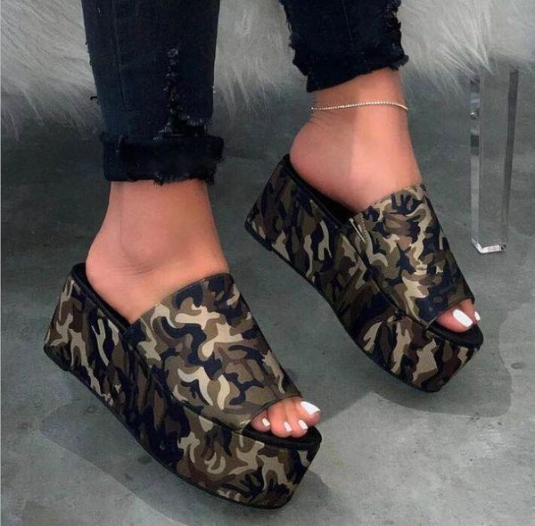 women high-heeled flat non-slip beach slippers waterproof platform durable sandals outdoor flip flop ms summer, Black
women high-heeled flat non-slip beach slippers waterproof platform durable sandals outdoor flip flop ms summer, Black