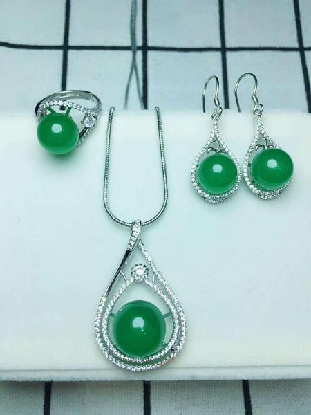 bracelet, earrings & necklace c68#925 silver inlaid natural chalcedony set, the jade face is clean and translucent, Black 
bracelet, earrings & necklace c68#925 silver inlaid natural chalcedony set, the jade face is clean and translucent, Black