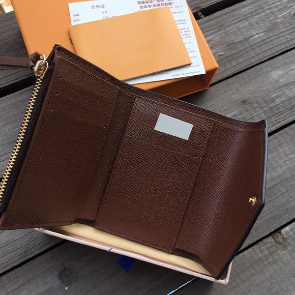 luxurys designers 2023 wallet fashion bags card holder carry around women money cards coins bag men leather purse long business wallets, Red;black
luxurys designers 2023 wallet fashion bags card holder carry around women money cards coins bag men leather purse long business wallets, Red;black