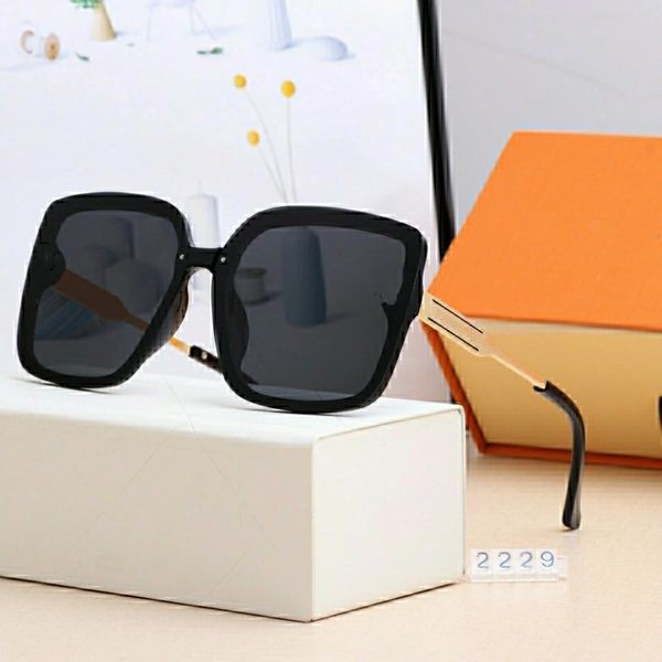 glasses men and women big-name sunglasses ladies high-definition polarized sunglass big frame fashion trend star sunglasse, White;black
glasses men and women big-name sunglasses ladies high-definition polarized sunglass big frame fashion trend star sunglasse, White;black
