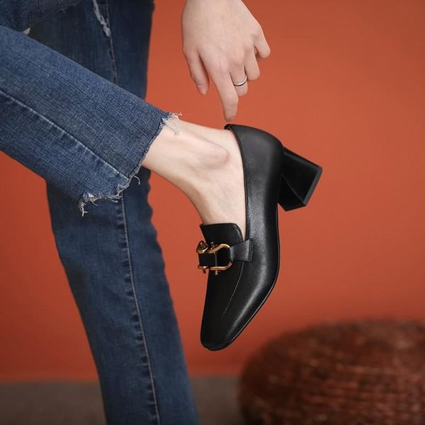 women pumps soft cow leather autumn spring black color square toe slip on metal decoration high heels dress shoes
women pumps soft cow leather autumn spring black color square toe slip on metal decoration high heels dress shoes