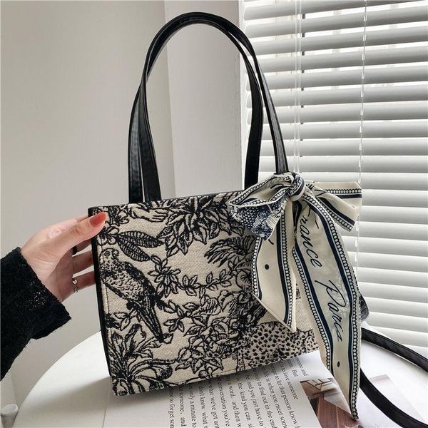 evening bags women's handbags bow ribbon vintage flowers embroidery leather splicing crossbody shoulder bag wholesale elegant female
evening bags women's handbags bow ribbon vintage flowers embroidery leather splicing crossbody shoulder bag wholesale elegant female