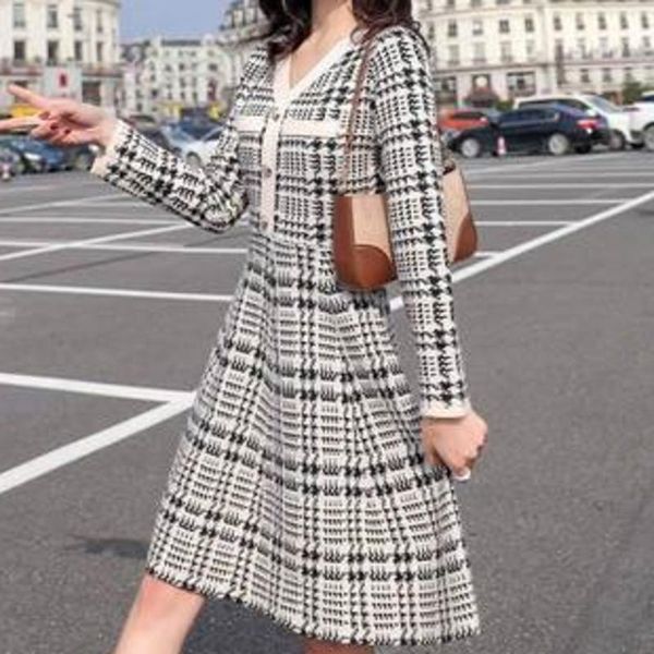 casual dresses plus size women clothing autumn 2021 vintage houndstooth knitted mini long sleeve slim sweater party dress vestidos, Black;gray
casual dresses plus size women clothing autumn 2021 vintage houndstooth knitted mini long sleeve slim sweater party dress vestidos, Black;gray