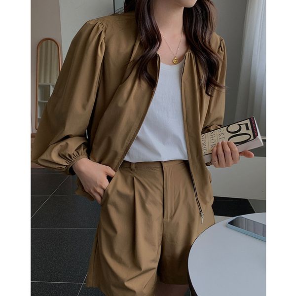 luxury women's short coatmfive 2021 early autumn korean dign thin et women's loose casual large coat fashion, Black;brown
luxury women's short coatmfive 2021 early autumn korean dign thin et women's loose casual large coat fashion, Black;brown