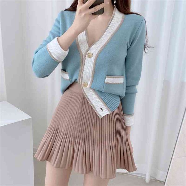 south korea chic brim temperament contrast color restoring ancient ways small sweet wind gold buckle female knit cardigan co 210417, White;black
south korea chic brim temperament contrast color restoring ancient ways small sweet wind gold buckle female knit cardigan co 210417, White;black