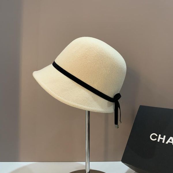 wide brim hats small fragrance pure color wool basin hat british fashionable street all-match autumn and winter models warm casual fish, Blue;gray
wide brim hats small fragrance pure color wool basin hat british fashionable street all-match autumn and winter models warm casual fish, Blue;gray