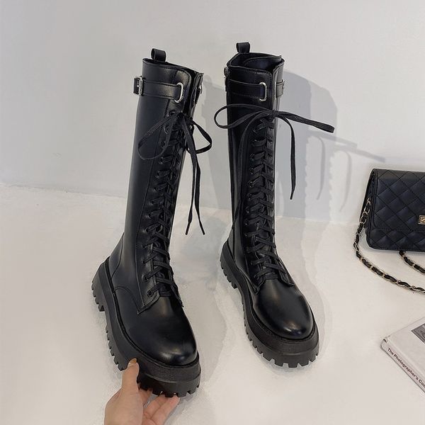 knight female slim 2021 autumn and winter street shoot buckle tape british wind black net red ins high boots
knight female slim 2021 autumn and winter street shoot buckle tape british wind black net red ins high boots