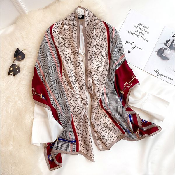 2021 100% real silk scarf women luxury brand designer shawls and wraps elegant floral print pashmina winter scarves femme hijab, Blue;gray
2021 100% real silk scarf women luxury brand designer shawls and wraps elegant floral print pashmina winter scarves femme hijab, Blue;gray