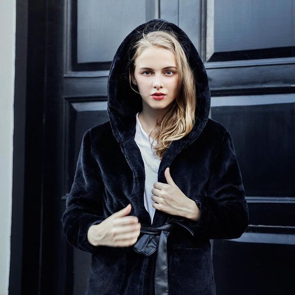 women's fur & faux coat plush clothes fashion 2021 autumn and winter warm thickened v-neck belt outerwear, Black
women's fur & faux coat plush clothes fashion 2021 autumn and winter warm thickened v-neck belt outerwear, Black
