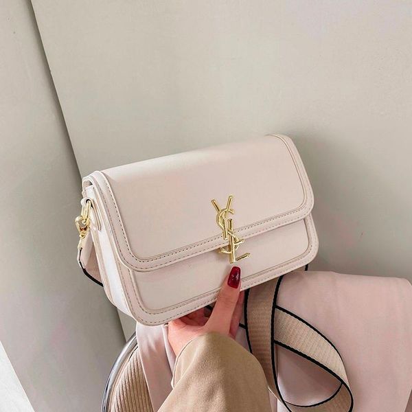 shoulder bags high sense of french niche small bag female summer wild 2021 trendy fashion explosion chain messenger
shoulder bags high sense of french niche small bag female summer wild 2021 trendy fashion explosion chain messenger