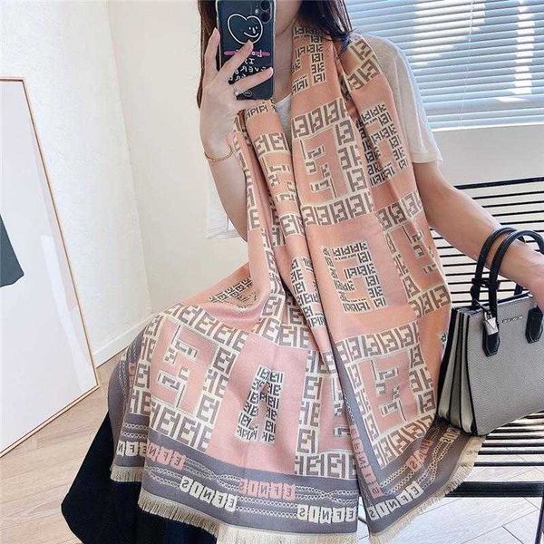 letter jacquard imitation cashmere scarf autumn winter warm dual-purpose shawl thickened student couple bib female, Blue;gray
letter jacquard imitation cashmere scarf autumn winter warm dual-purpose shawl thickened student couple bib female, Blue;gray