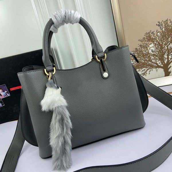 2021 women bag designer handbags purse ladies crossbody luxury evening bags black red blue grey brown genuine leather shoulder bagss 30x22x1
2021 women bag designer handbags purse ladies crossbody luxury evening bags black red blue grey brown genuine leather shoulder bagss 30x22x1