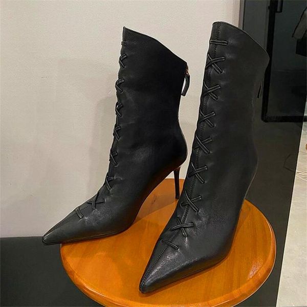 boots fashion interlaced pointed female high-heeled shoes black brown diagonal autumn and winter models ladies party
boots fashion interlaced pointed female high-heeled shoes black brown diagonal autumn and winter models ladies party