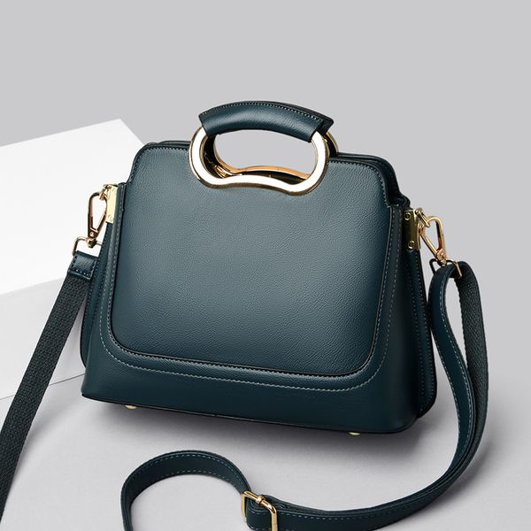 2021 new large-capacity ladies one-shoulder simple korean trendy style middle-aged messenger bag mother handbag cgklq
2021 new large-capacity ladies one-shoulder simple korean trendy style middle-aged messenger bag mother handbag cgklq