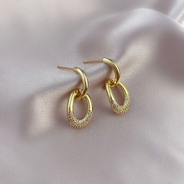 temperament, light luxury, small fragrance, high-grade sense earrings, super flash zircon, exquisite and versatile earrings, Golden
temperament, light luxury, small fragrance, high-grade sense earrings, super flash zircon, exquisite and versatile earrings, Golden