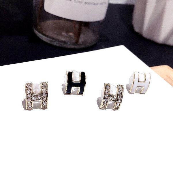 charming jewelry korean personalized new full diamond letter versatile harajuku xianqi silver needle earrings female
charming jewelry korean personalized new full diamond letter versatile harajuku xianqi silver needle earrings female
