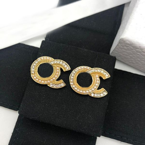 jewelry designer earrings ear stud brand 18k gold plated designers geometry letters luxury women crystal pearl earring wedding party jewerlr, Golden;silver
jewelry designer earrings ear stud brand 18k gold plated designers geometry letters luxury women crystal pearl earring wedding party jewerlr, Golden;silver