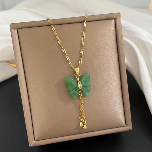 pendant necklaces 2021 butterfly shape design green jade necklace for women exquisite clavicle chain wedding fashion jewelry gifts, Silver
pendant necklaces 2021 butterfly shape design green jade necklace for women exquisite clavicle chain wedding fashion jewelry gifts, Silver