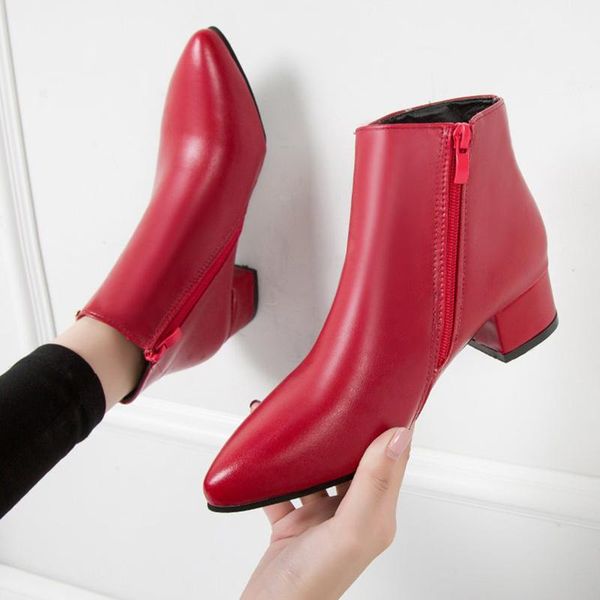 boots 2021 fashion women casual leather low high heels spring shoes woman pointed toe rubber ankle black red
boots 2021 fashion women casual leather low high heels spring shoes woman pointed toe rubber ankle black red
