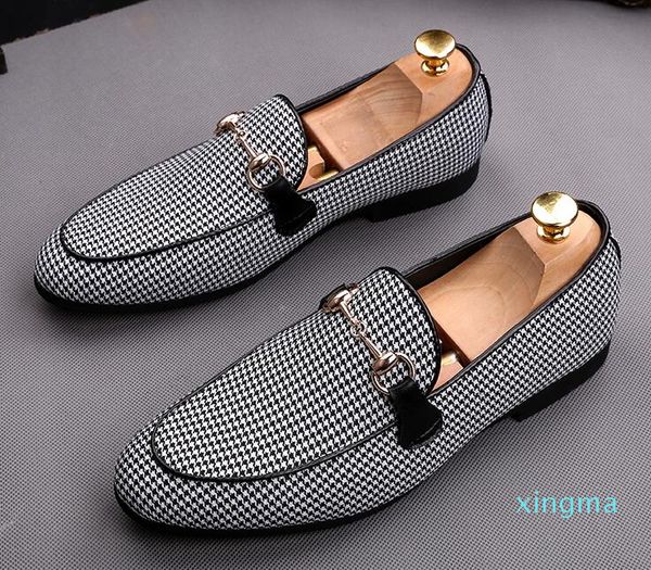 new fashion wedding dress shoes men metal leather shoes designer male business smoking homecoming shoe 5 style size, Black
new fashion wedding dress shoes men metal leather shoes designer male business smoking homecoming shoe 5 style size, Black