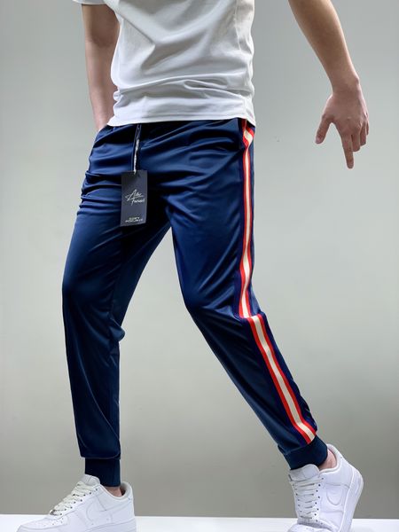 2021 spring and summer side webbing trousers with casual pants, the same style for men and women. size s~xxl, White;black
2021 spring and summer side webbing trousers with casual pants, the same style for men and women. size s~xxl, White;black