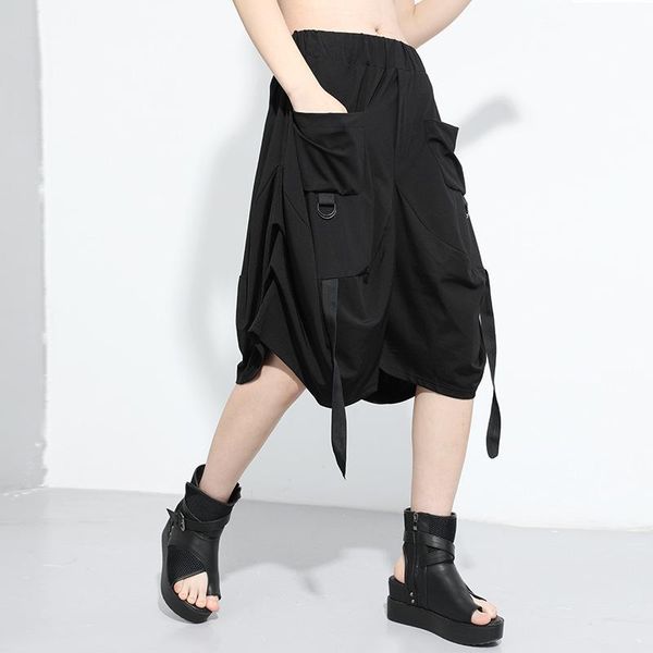 women's shorts ladies summer classic dark personality stitching webbing big pocket hip hop street size five minutes pants, White;black
women's shorts ladies summer classic dark personality stitching webbing big pocket hip hop street size five minutes pants, White;black