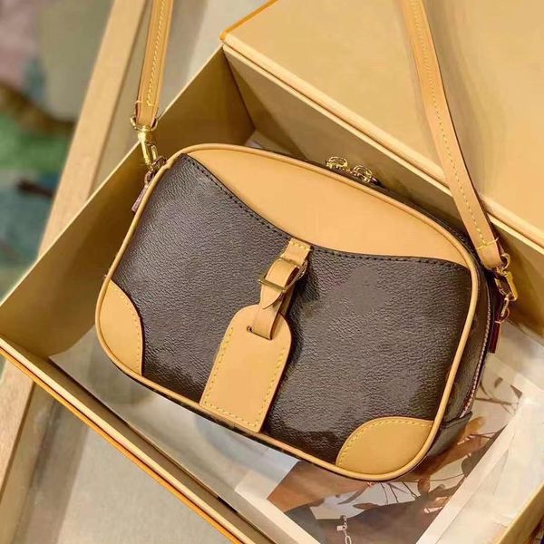 Designer Handbag Shoulder Messenger Crossbody Bag Pochette Women Bags Purses Fashion Handbags Onthego(22*15*7cm), Oem
Designer Handbag Shoulder Messenger Crossbody Bag Pochette Women Bags Purses Fashion Handbags Onthego(22*15*7cm), Oem