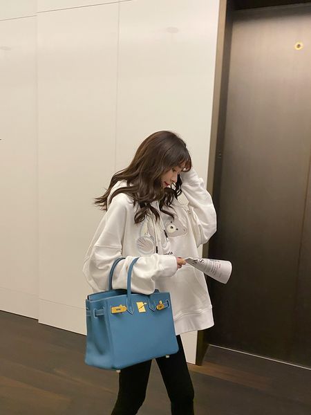 womens platinum bag 2021 internet celebrity same leather handbag denim blue
womens platinum bag 2021 internet celebrity same leather handbag denim blue