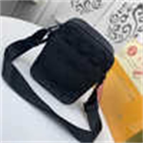 handbags brand chest designer handles luxury m43681 iconic 43518 bags 43678 men new style shoulder shoulder bag totes small cross body b
handbags brand chest designer handles luxury m43681 iconic 43518 bags 43678 men new style shoulder shoulder bag totes small cross body b