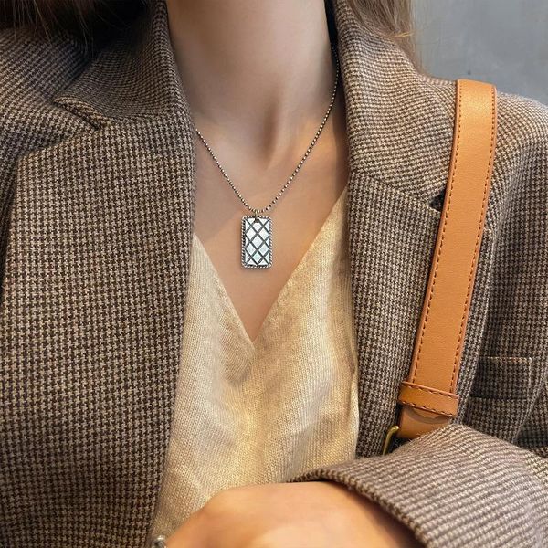 chains ling georgia brand necklace 2021 female light luxury niche clavicle chain sweater temperament, Silver
chains ling georgia brand necklace 2021 female light luxury niche clavicle chain sweater temperament, Silver