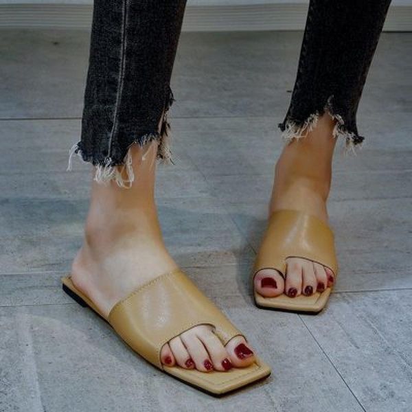 summer sandals women slipper square heel solid color outdoor ladies casual flats beach slides 2021 fashion shoes slippers, Black
summer sandals women slipper square heel solid color outdoor ladies casual flats beach slides 2021 fashion shoes slippers, Black