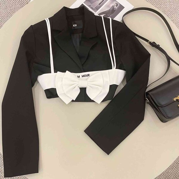 luxury women's short coat2021 early autumn mam xiaochao brand bow two-piece chic black small fragrance suit coat, Black;brown
luxury women's short coat2021 early autumn mam xiaochao brand bow two-piece chic black small fragrance suit coat, Black;brown