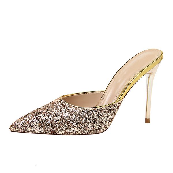 fashion new women sequin cloth pointed toe slippers spike thin heels lady mature shoes black white gold slides female a
fashion new women sequin cloth pointed toe slippers spike thin heels lady mature shoes black white gold slides female a