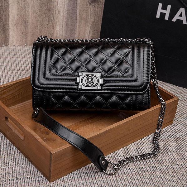 evening bags designer luxury hand for women brand tote bag ladies lingge shoulder fashion classic purses and handbags
evening bags designer luxury hand for women brand tote bag ladies lingge shoulder fashion classic purses and handbags